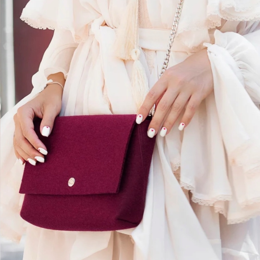NWT! WOOLBERRY |  Burgandy 100% wool cross body purse